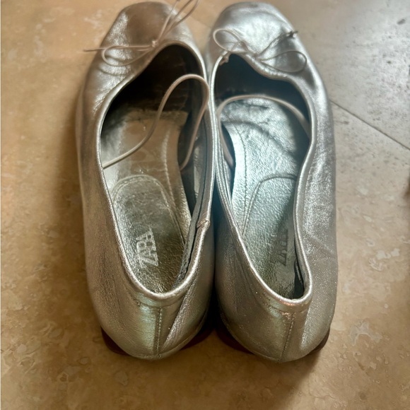 Zara - Metallic Silver Square-Toe Ballet Flats sz 39 - Picture 4 of 5